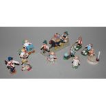 Kinderspielzeug. Wendt & Kühn - Grünhainichen. 12 polychrome gestaltete kleine Holzfiguren mit