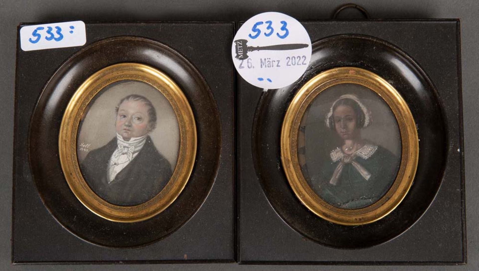 Miniaturen eines Ehepaares. Paris, sign. Sell, dat. 1849. Bunt bemalt mit Puderfarben, hi./Gl./