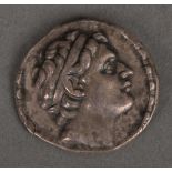 Tetradrachme. König von Syrien, Antiochus III. 222 bis 187 v. Chr. Silber, ca. 16,9 g, D=2,8 cm.