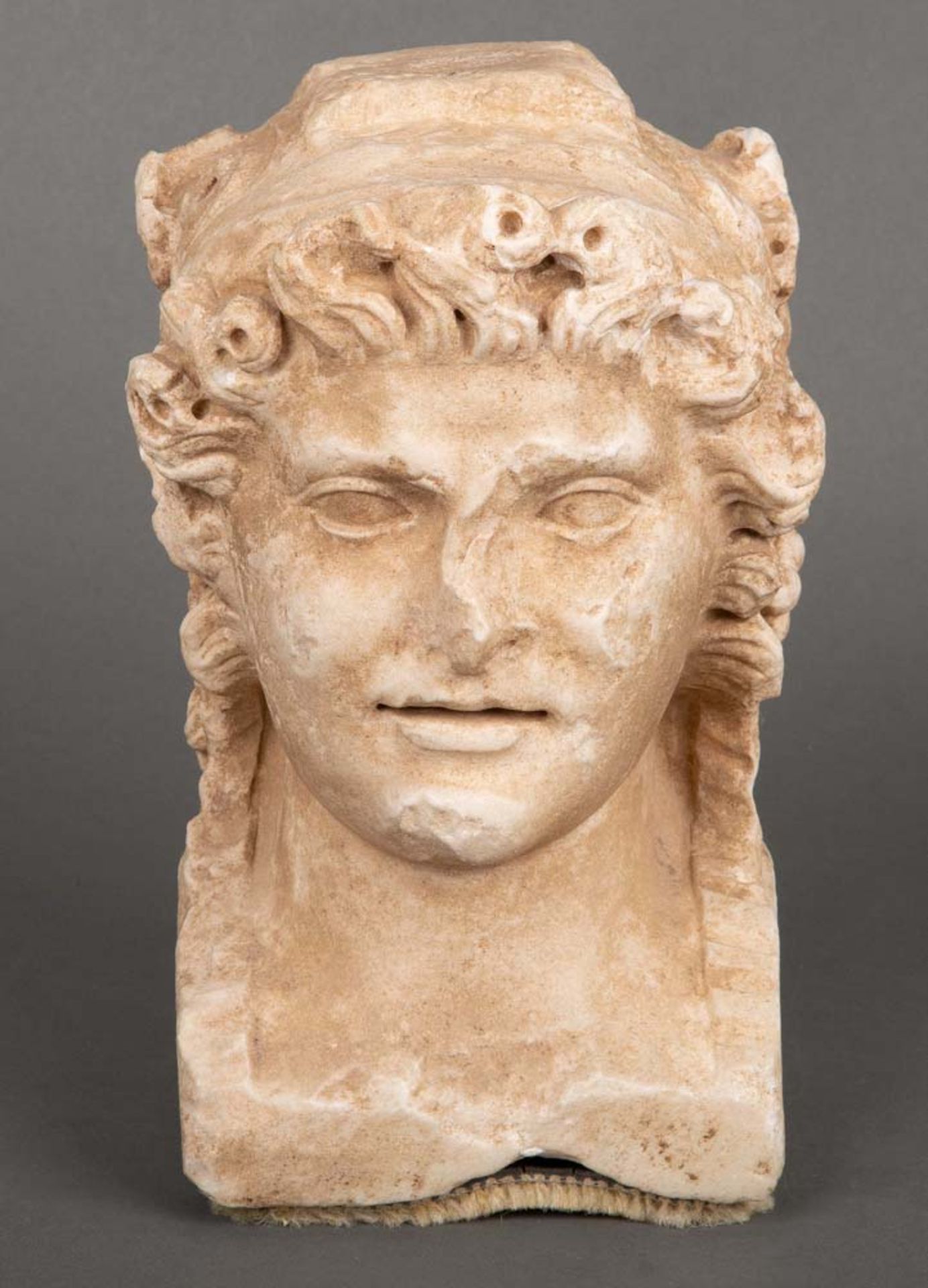 Doppelherme. Bärtiger Dionysos mit jugendlichem Sartyr. Lt. Rechnung Römisch 300 v. Chr. Marmor, - Bild 4 aus 5