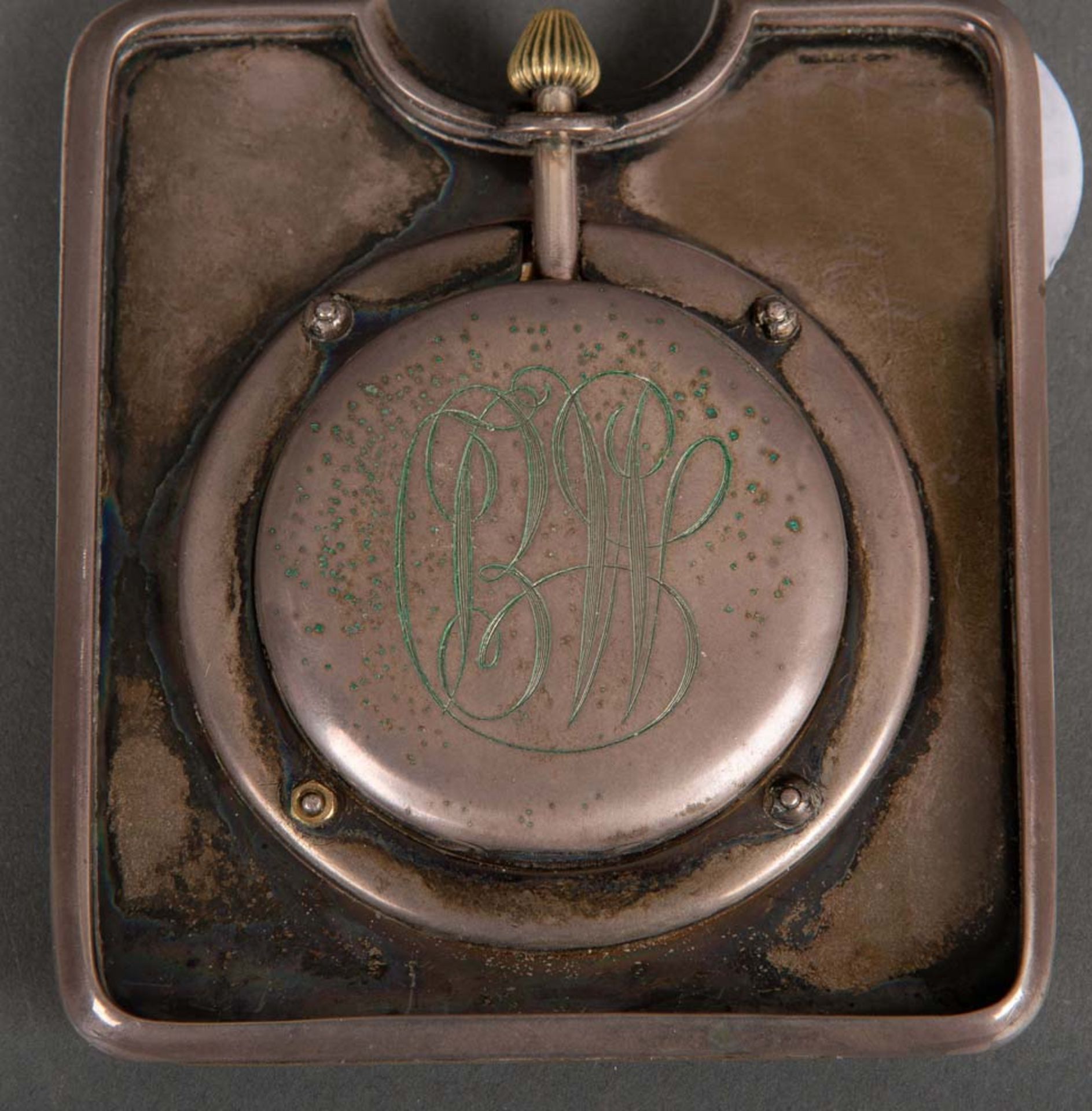 Tischuhr. Birmingham 1901. Silber, verso gepunzt, H=8,8 cm, B=8 cm. (Funktion ungeprüft) - Bild 2 aus 2