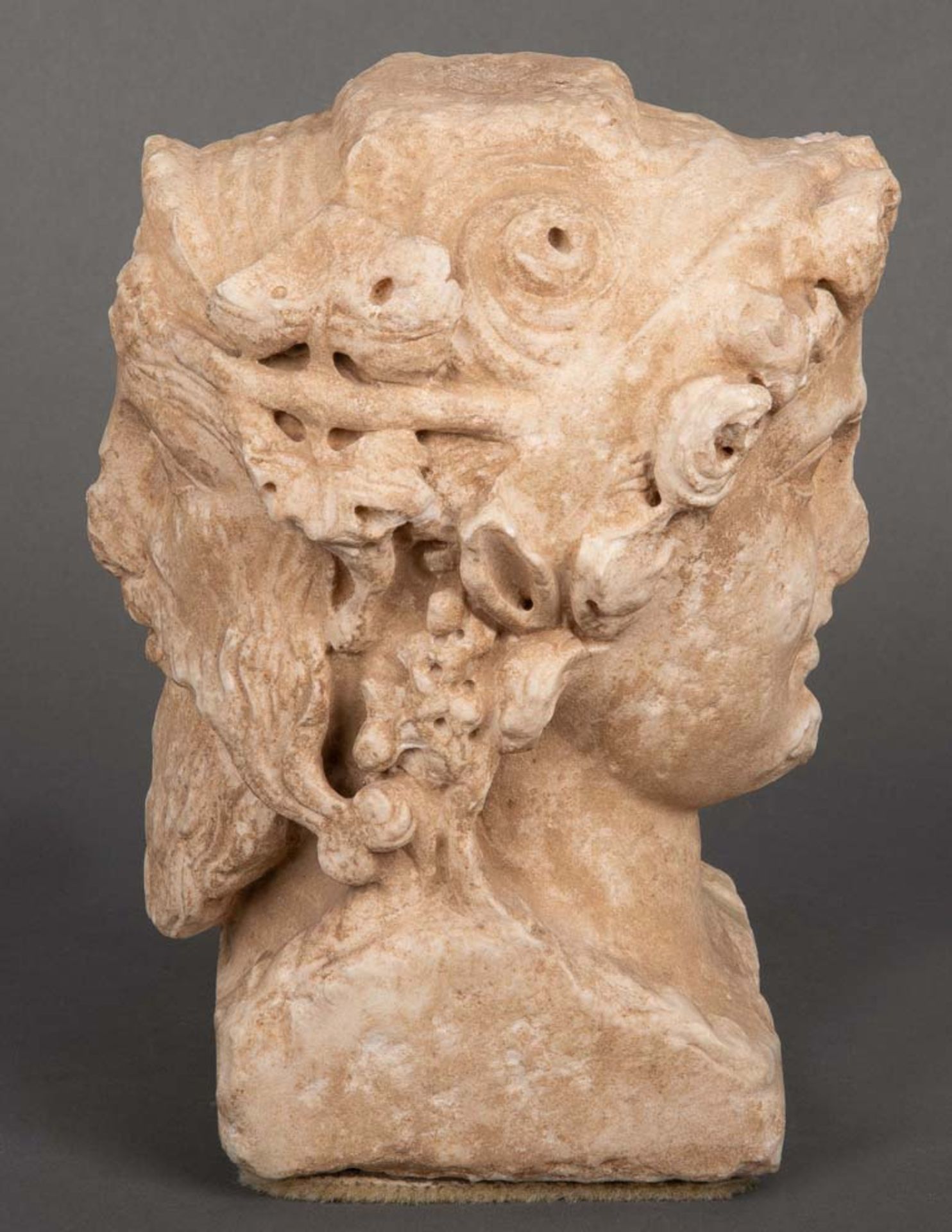 Doppelherme. Bärtiger Dionysos mit jugendlichem Sartyr. Lt. Rechnung Römisch 300 v. Chr. Marmor,