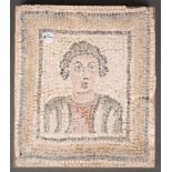 Mosaikbild. Wohl byzantinisch 3. bis 4. Jh. n. Chr. Neuzeitlich aufgezogen, H=46,5 cm, B=40 cm.