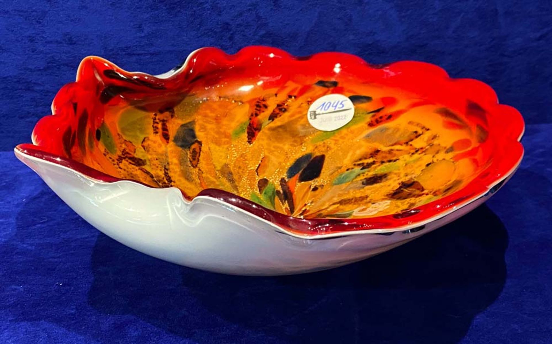 Muschelschale. Murano 1950er Jahre. Farbloses Glas, mehrfach überfangen mit Kupferpulver-