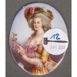 Porzellanplakette. Dresden 20. Jh. Portrait von Marie-Antoinette von Österreich-Lothringen. Verso