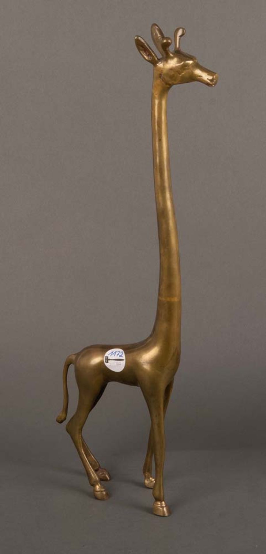 Giraffe. Wohl Wien 1920/30er Jahre. Bronze, ohne Signatur, H=57,5 cm.