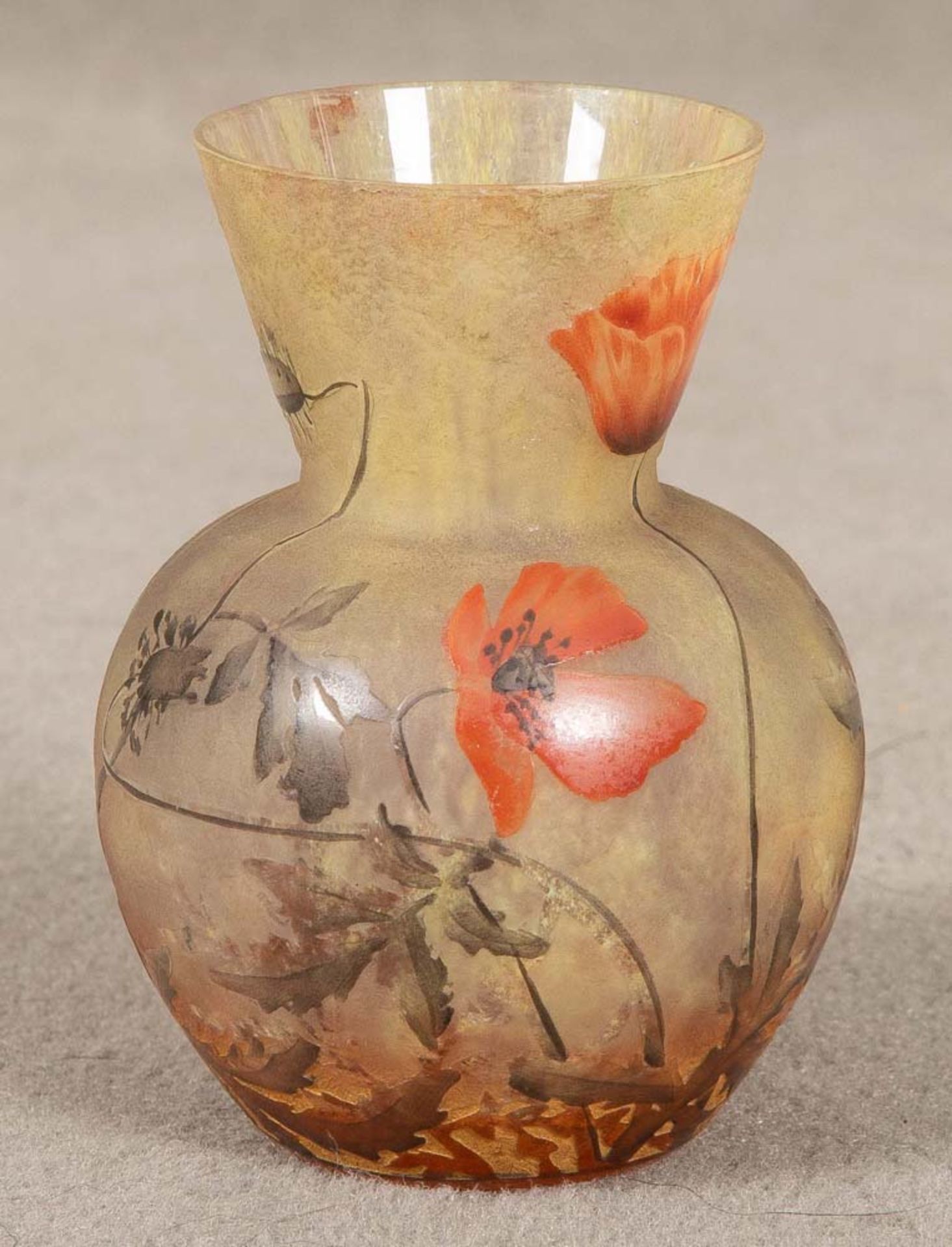 Jugendstil-Vase. Daum Frères & Cie. Verreries de Nancy um 1900. Farbloses Glas, farbig überfangen,