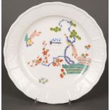 Teller. Meissen 18. Jh. Porzellan, bunt bemalt mit Kakiemonblütenästen und Vögeln, am Boden gemarkt,