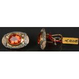 Paar Ohrstecker. 18 ct Gold, ca. 20 g. Besetzt mit Feueropal und Brillanten, ca. 1,40 ct.