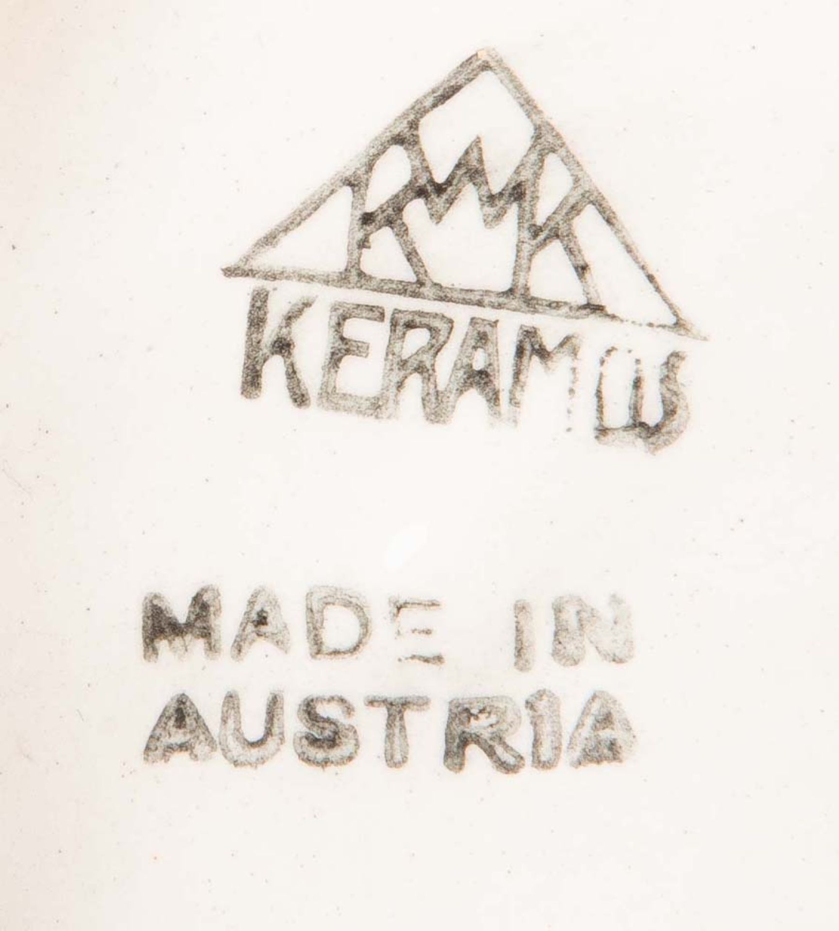 Sieben Reliefs. Österreich / Italien 20. Jh. Feinsteinzeug, bemalt, am Boden gemarkt, u.a. Wien, H= - Bild 3 aus 3