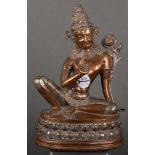 Sitzender Buddha. Asien. Metall / Kupfer, auf Sockel, H=31 cm.