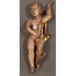 Schwebender Putto. Deutsch 18. Jh. Massivholz, geschnitzt, Reste alter Fassung, H=73 cm. (