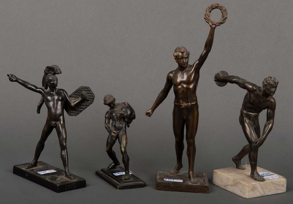 Vier Figuren der Antike. Deutsch 19./20. Jh. Bronze, je auf Sockel, H=12 bis 25,5 cm.