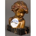 Jean-Marie Camus (1877-1955). Kinderbüste. Bronze, auf Marmorsockel, verso sign., H=10,35 cm.