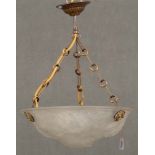 Art Déco-Deckenlampe. Frankreich 20. Jh. Messingkette und -beschlag, Glasschale mit Floraldekor, H=