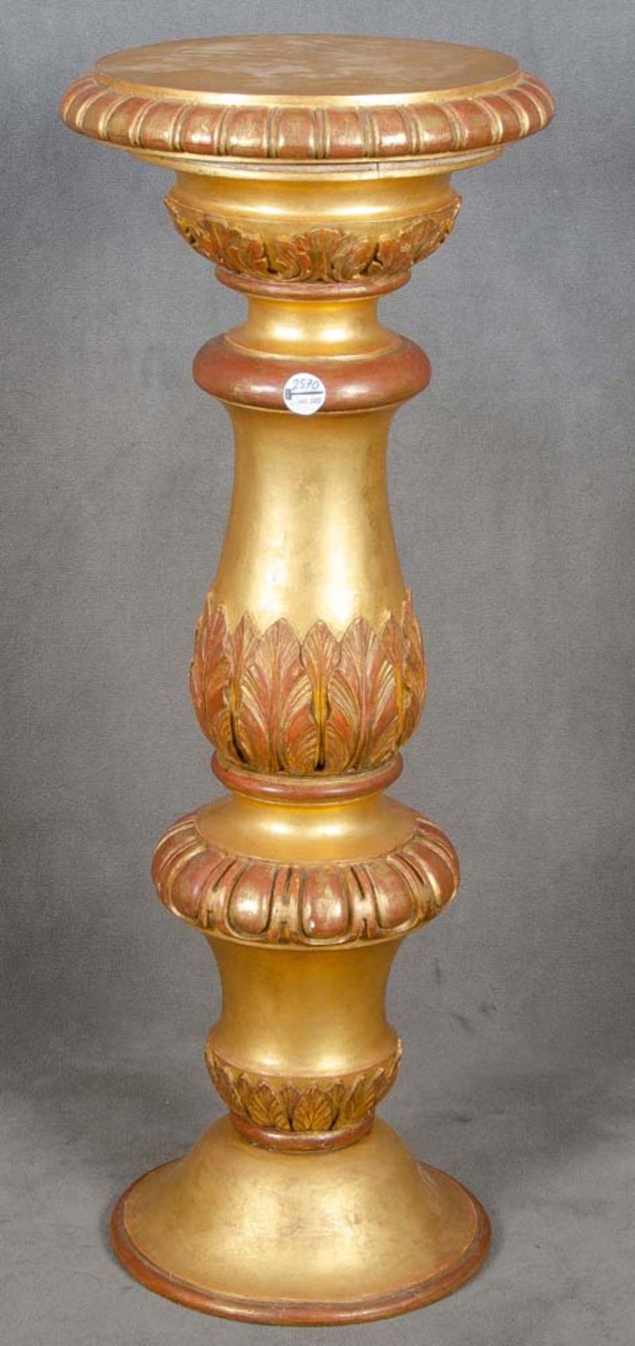 Säule. Italien 20. Jh. Massivholz, teilw. geschnitzt, auf Kreidegrund gefasst, gold gehöht, H=95 cm,