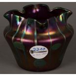 Jugendstil-Vase. Joh. Loetz Witwe 20. Jh. Farbloses Glas, farbig überfangen, irisierend, mit