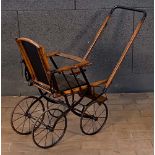 Kinderwagen. Brennabor 19. Jh. Massives Eichengestell, Metallrahmen, H=84 cm, L=110 cm, B=43 cm. >>>