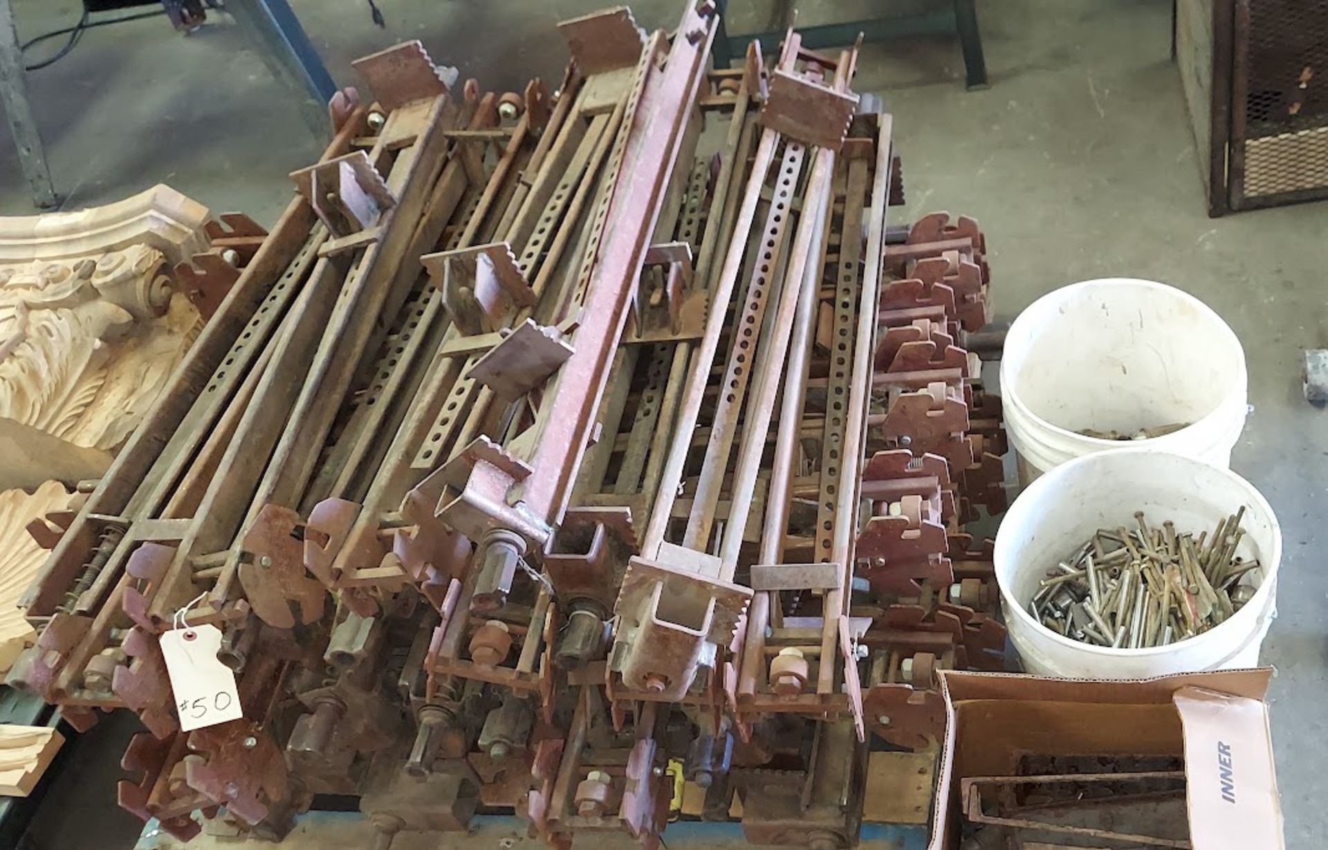 Pallet of Taylor/JTL 32" Clamps w/Hardware