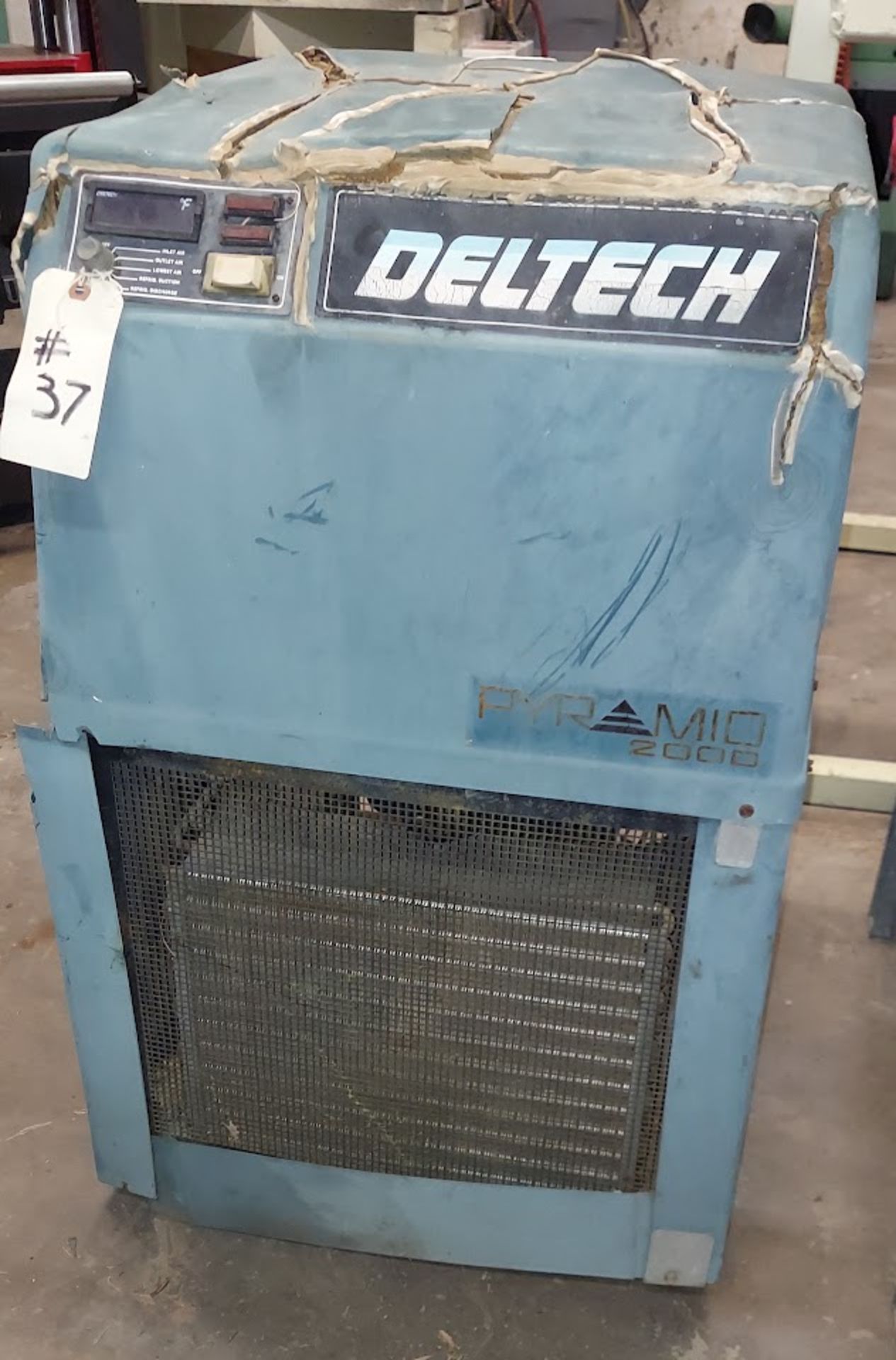 Deltech Compressed Air Dryer, Model P100