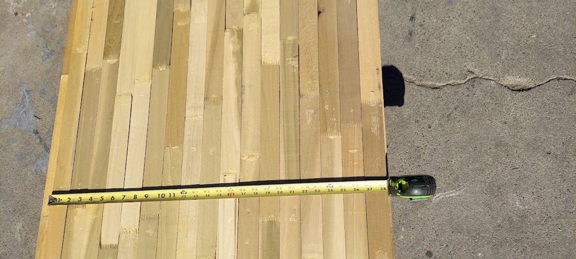 860 lf Poplar Finger-Jointed 1-5/8" x 1" x 10' L - Image 4 of 6