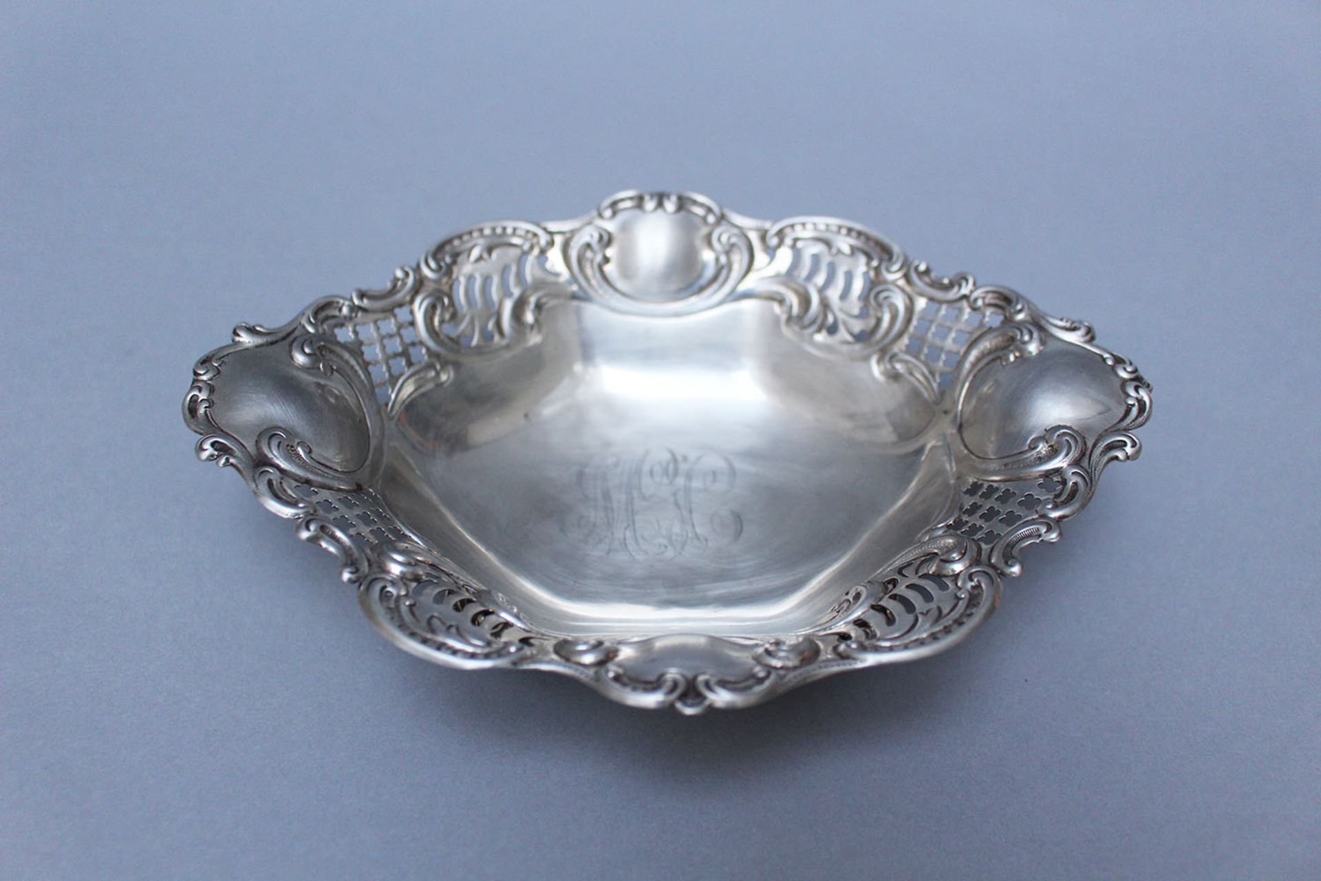 English silver Tazza