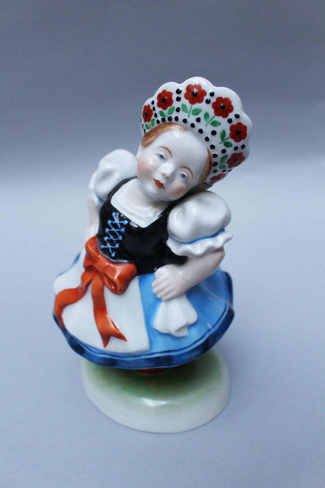 Hungarian porcelain