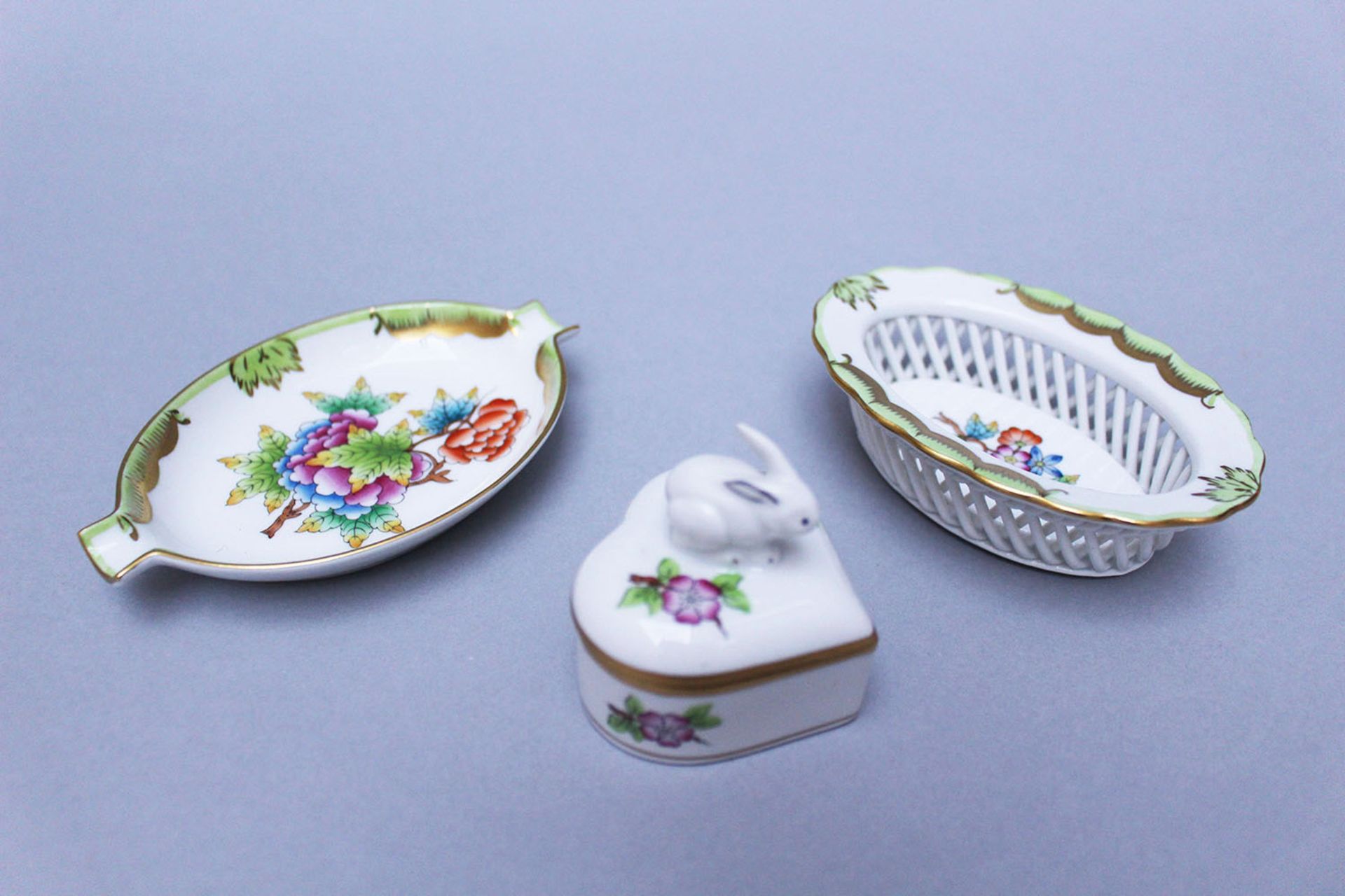 3 Porcelain items