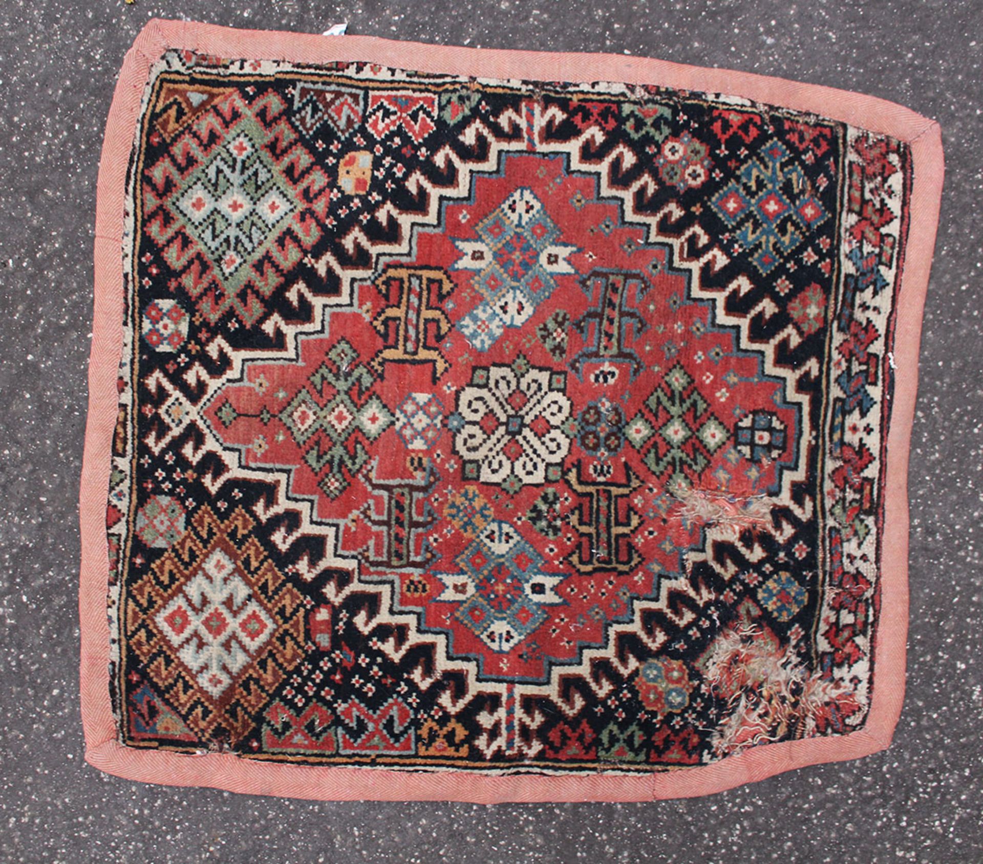 Oriental carpet 