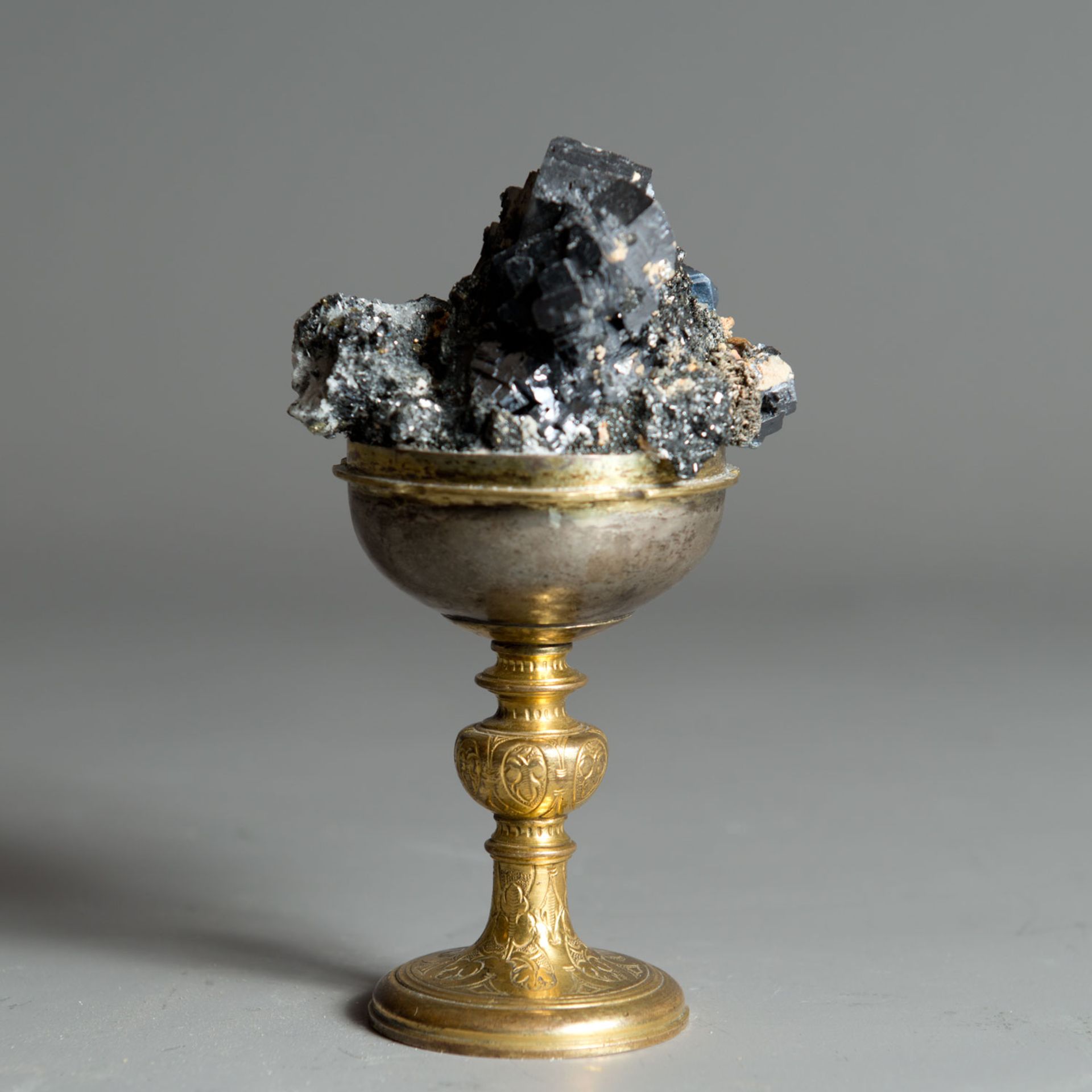 Silver bowl with minerals - Bild 2 aus 3