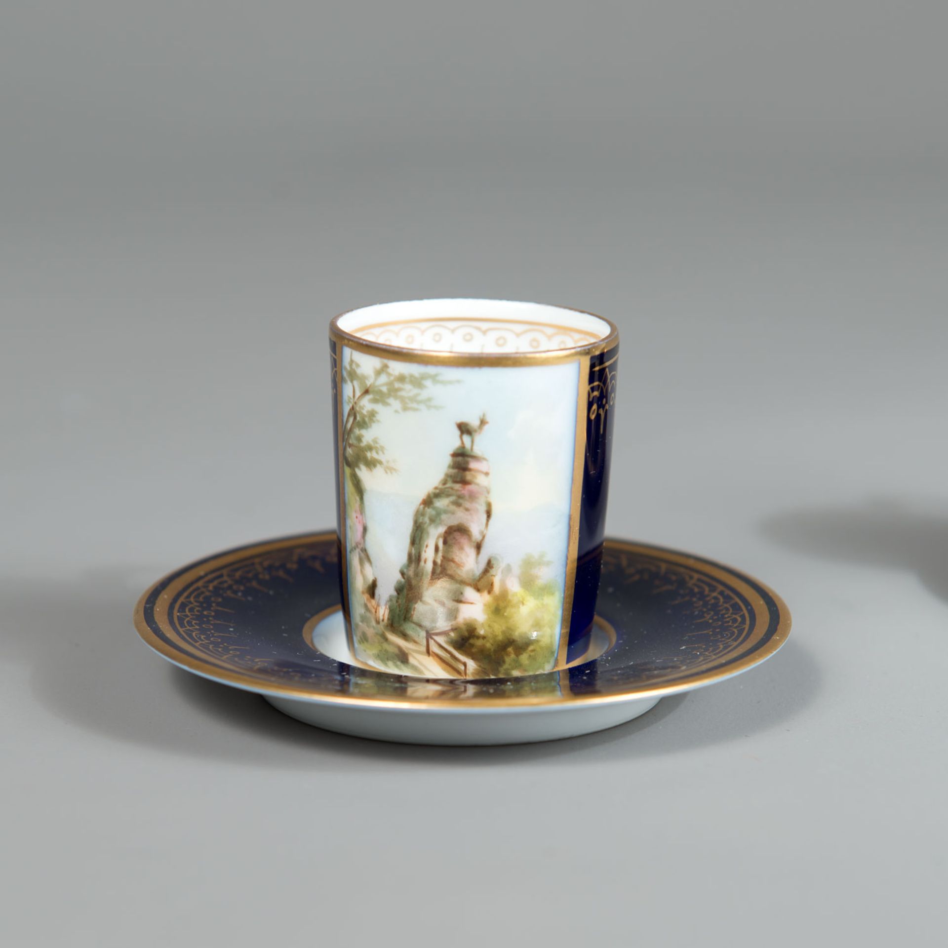 Two Vienna porcelain cups - Bild 2 aus 4