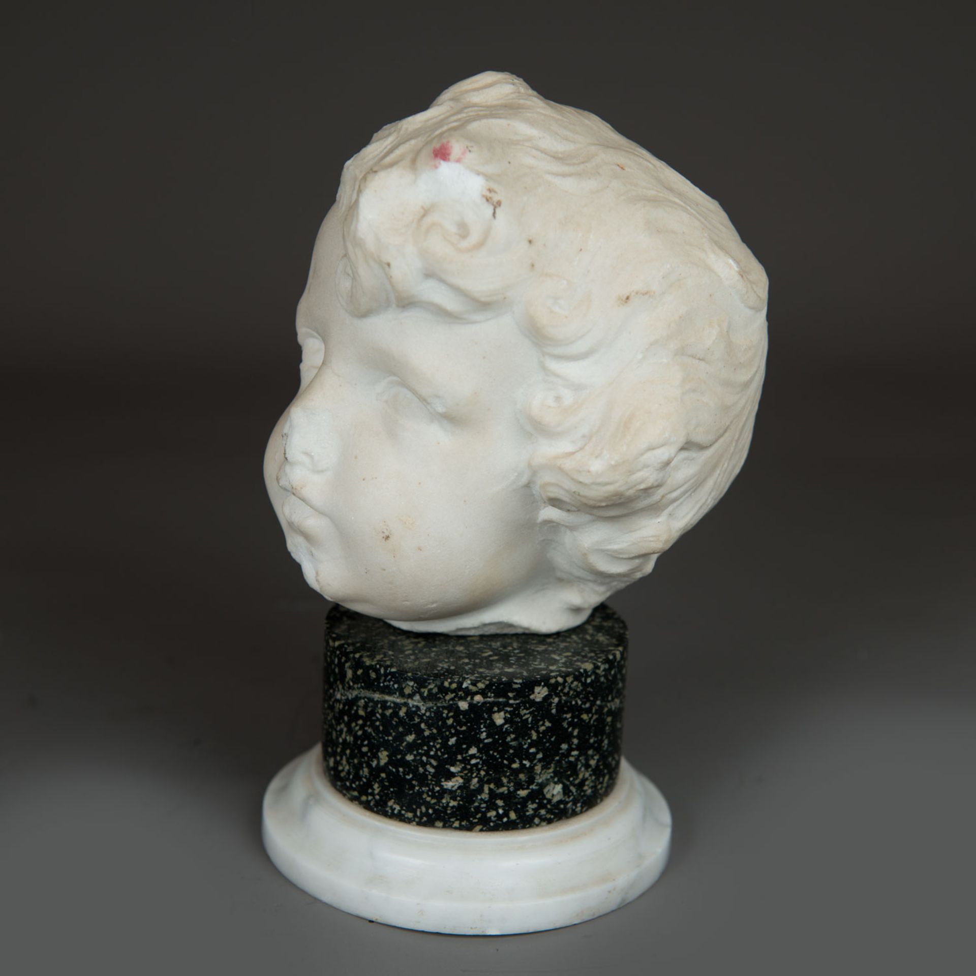 Marble head  - Bild 2 aus 3