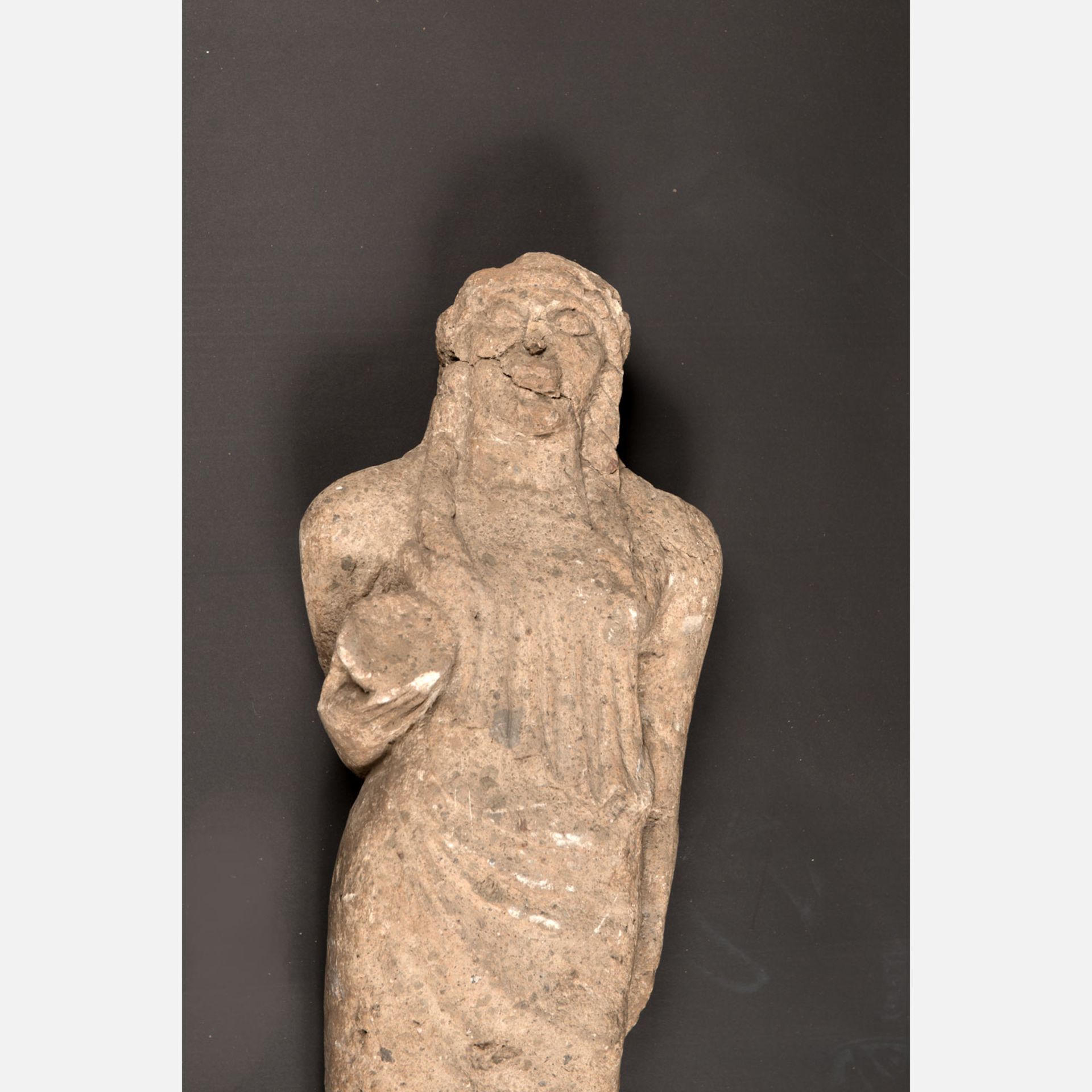 Etruscan sculpture - Image 2 of 3