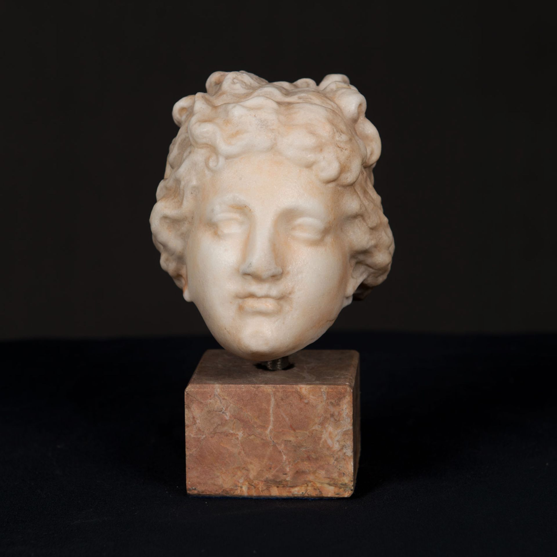 Ancient marble head - Bild 3 aus 4