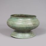 Early oriental bronce bowl