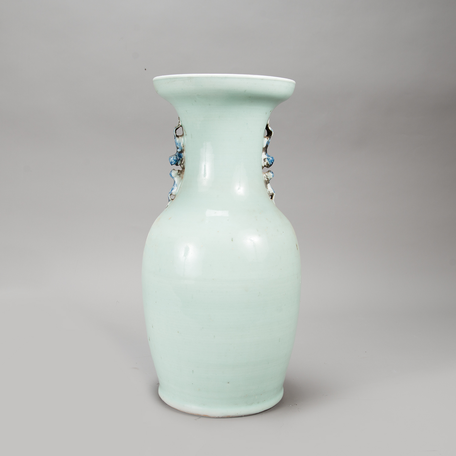 Chinese Porcelain Vase - Image 2 of 3