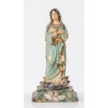 Madonna assunta. Scultura in terracotta policroma. Emilia, XIX secolo. Cm 33,5x16x12.