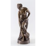 Scultura in bronzo a firma Allegrain. Copia della fine XIX - inizio XX secolo. Cm 79x26x37.