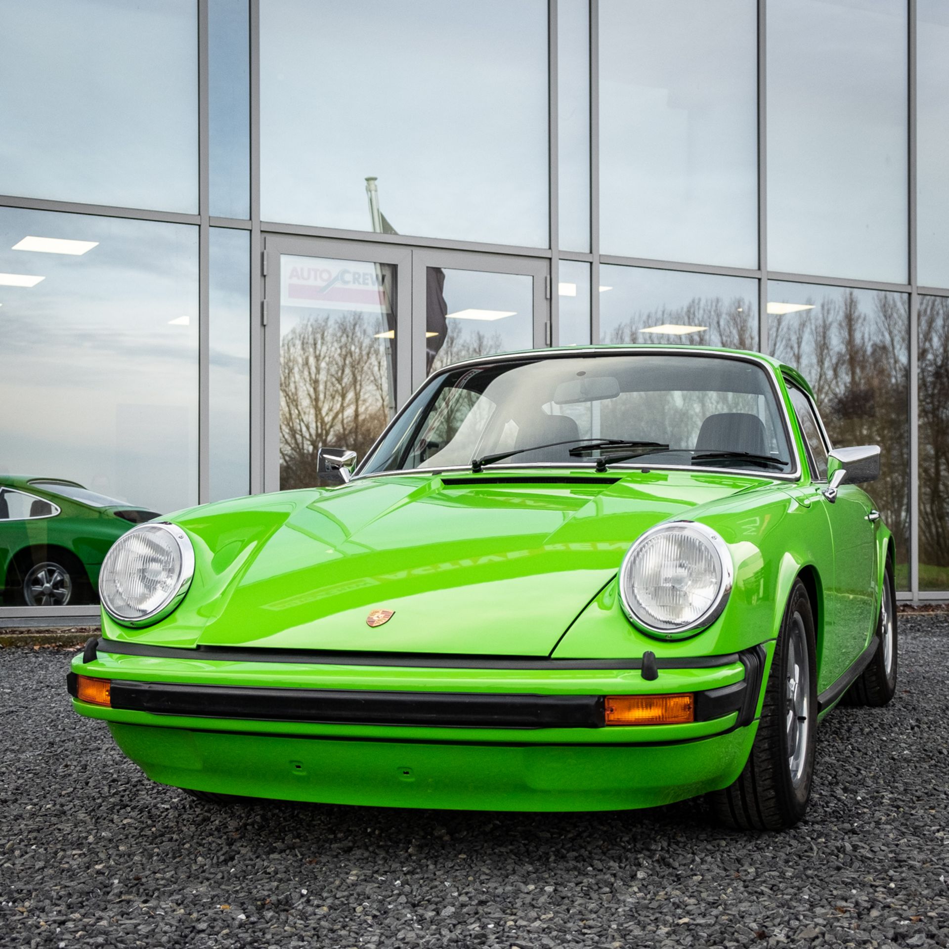 Porsche 911 - Image 2 of 56