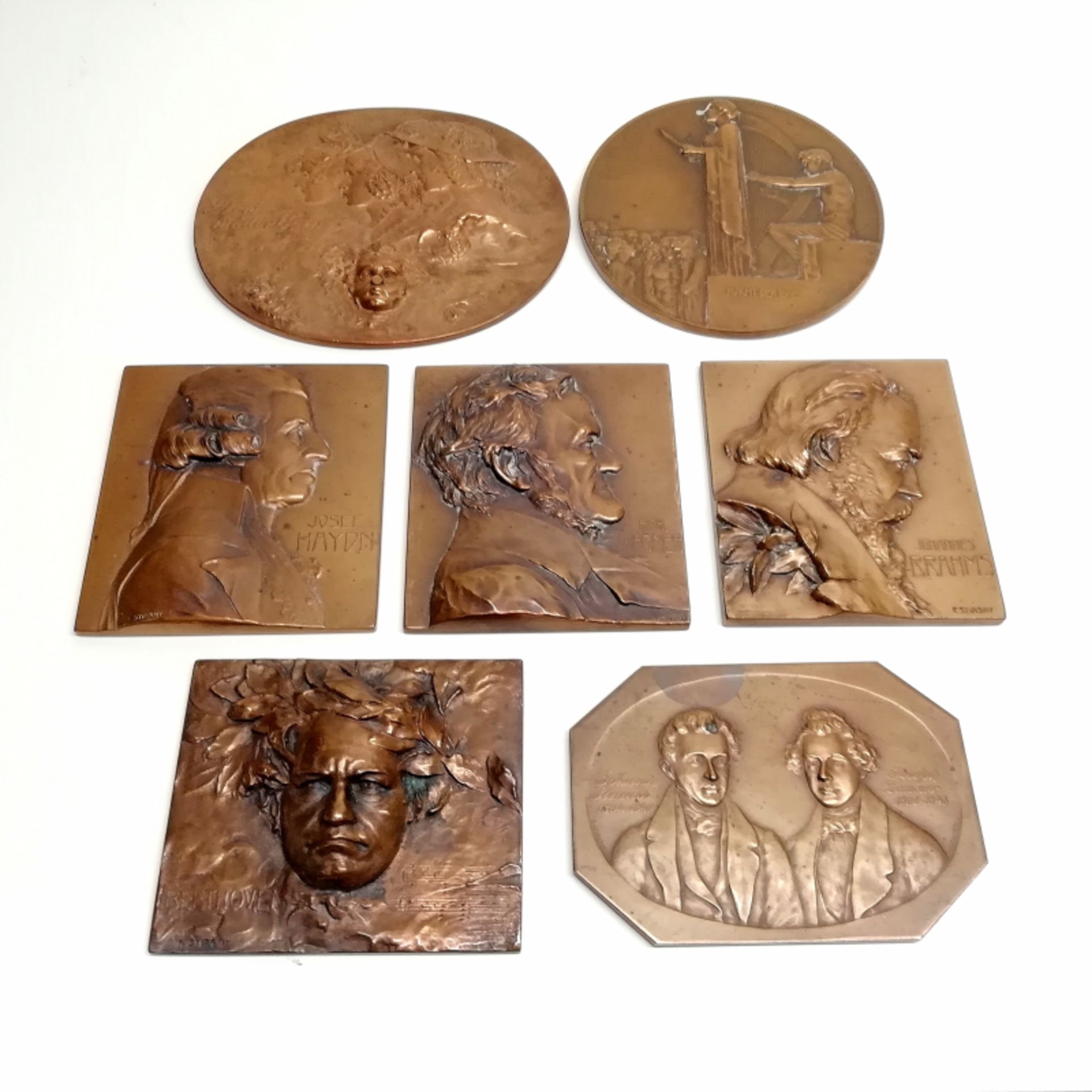 Medaillen und Plaketten aus Bronze 