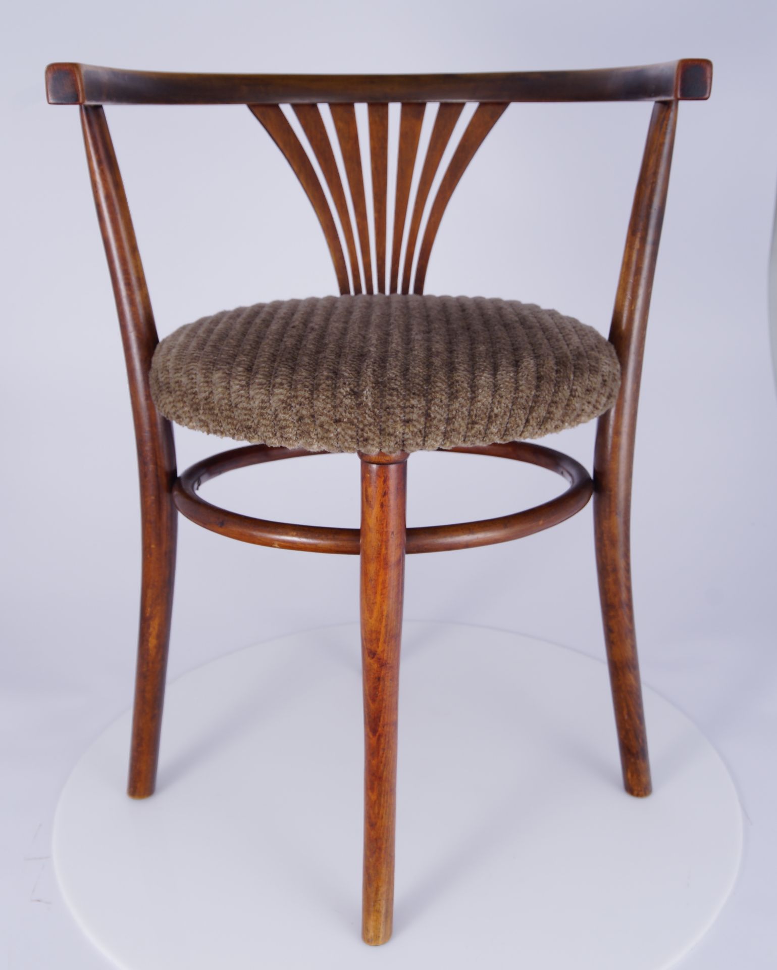 Jugendstil Armsessel, gemarkt Thonet