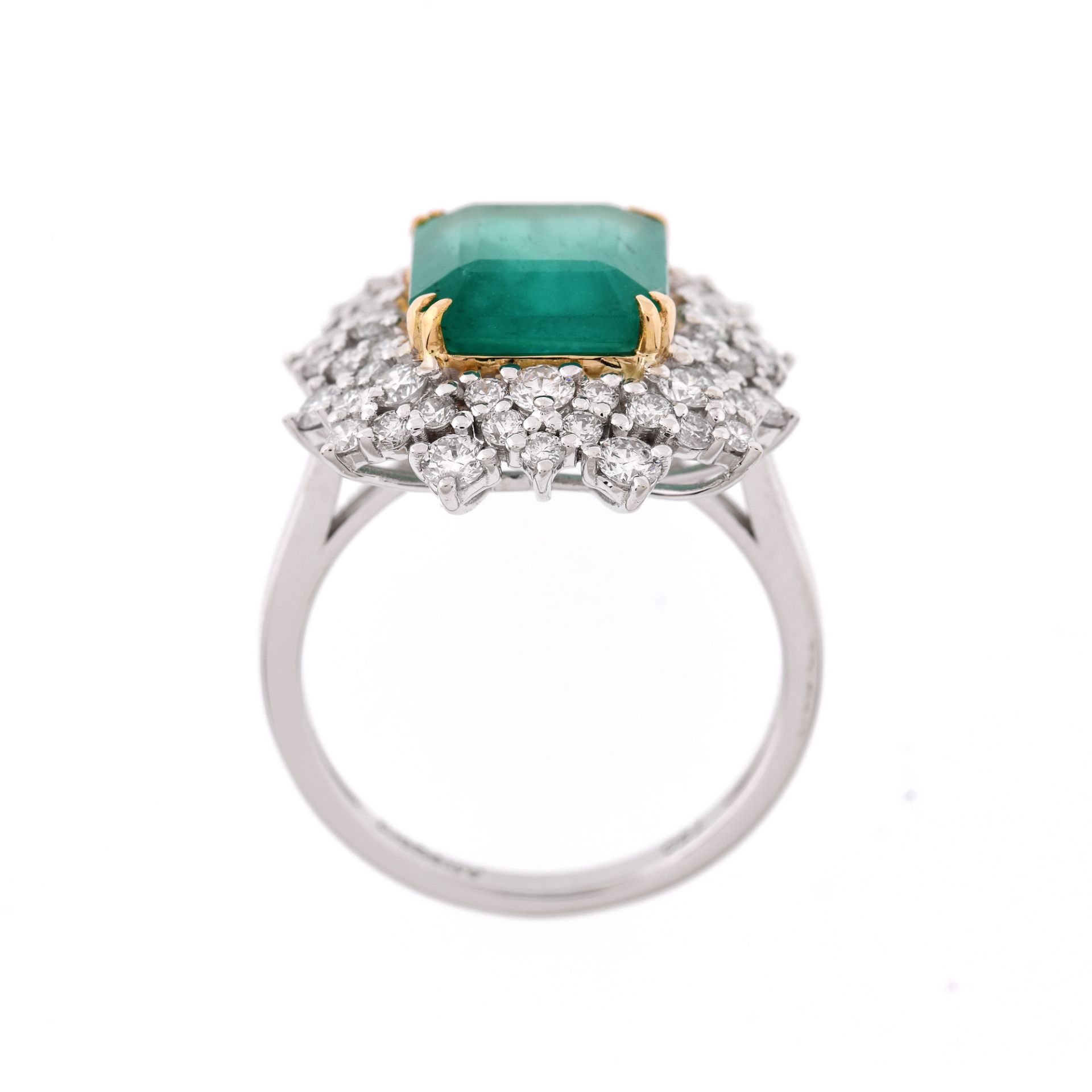 Two colour gold ring, decorated with emerald surrounded by diamonds, IGI gemmological certificate - Bild 3 aus 3