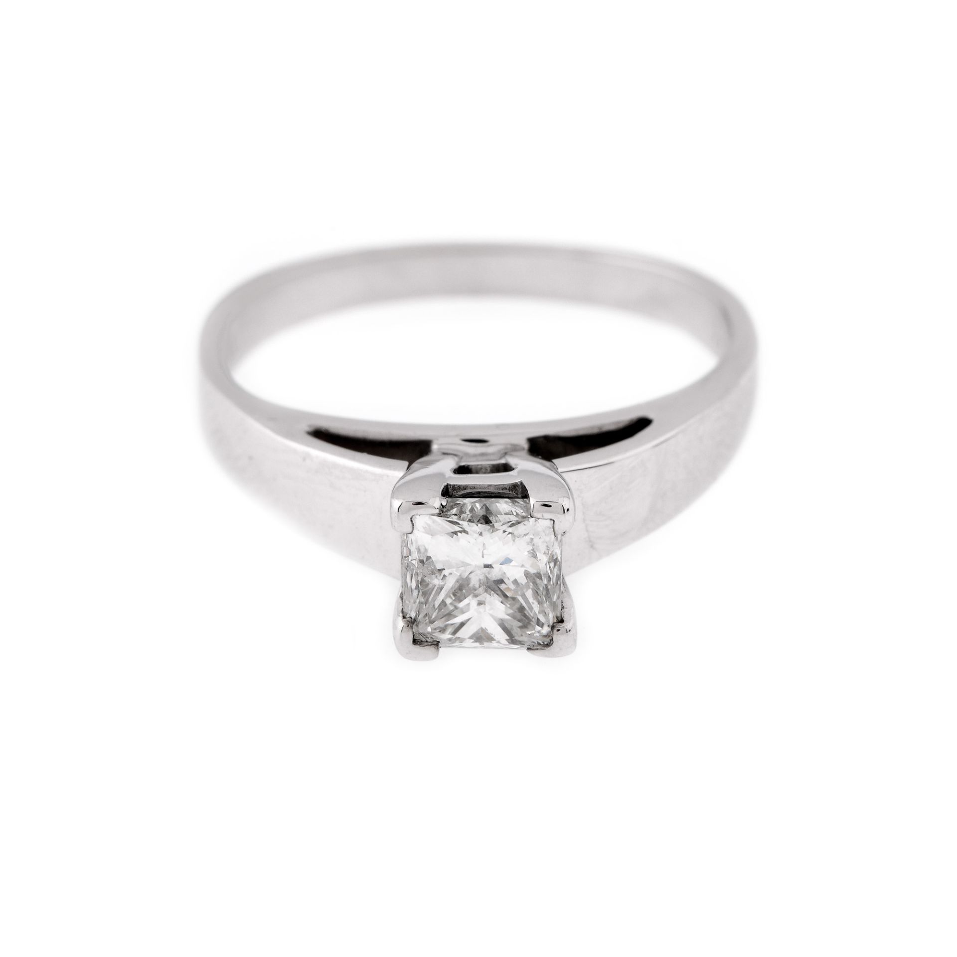 White gold ring, adorned with a solitaire diamond approx. 1.02 ct