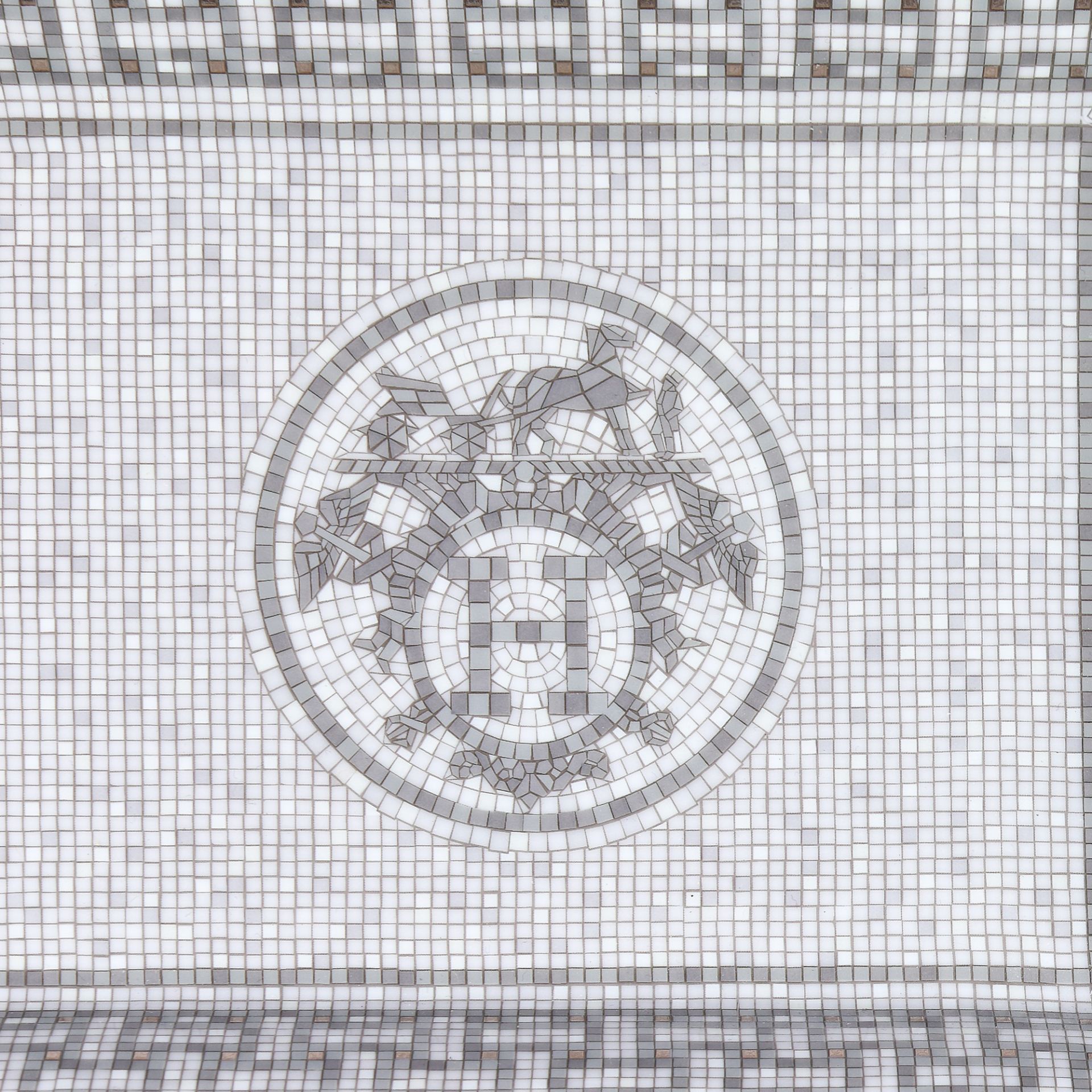 Hermès tray, porcelain, from the collection "Mosaique Au 24 Platinum", original box - Image 3 of 3