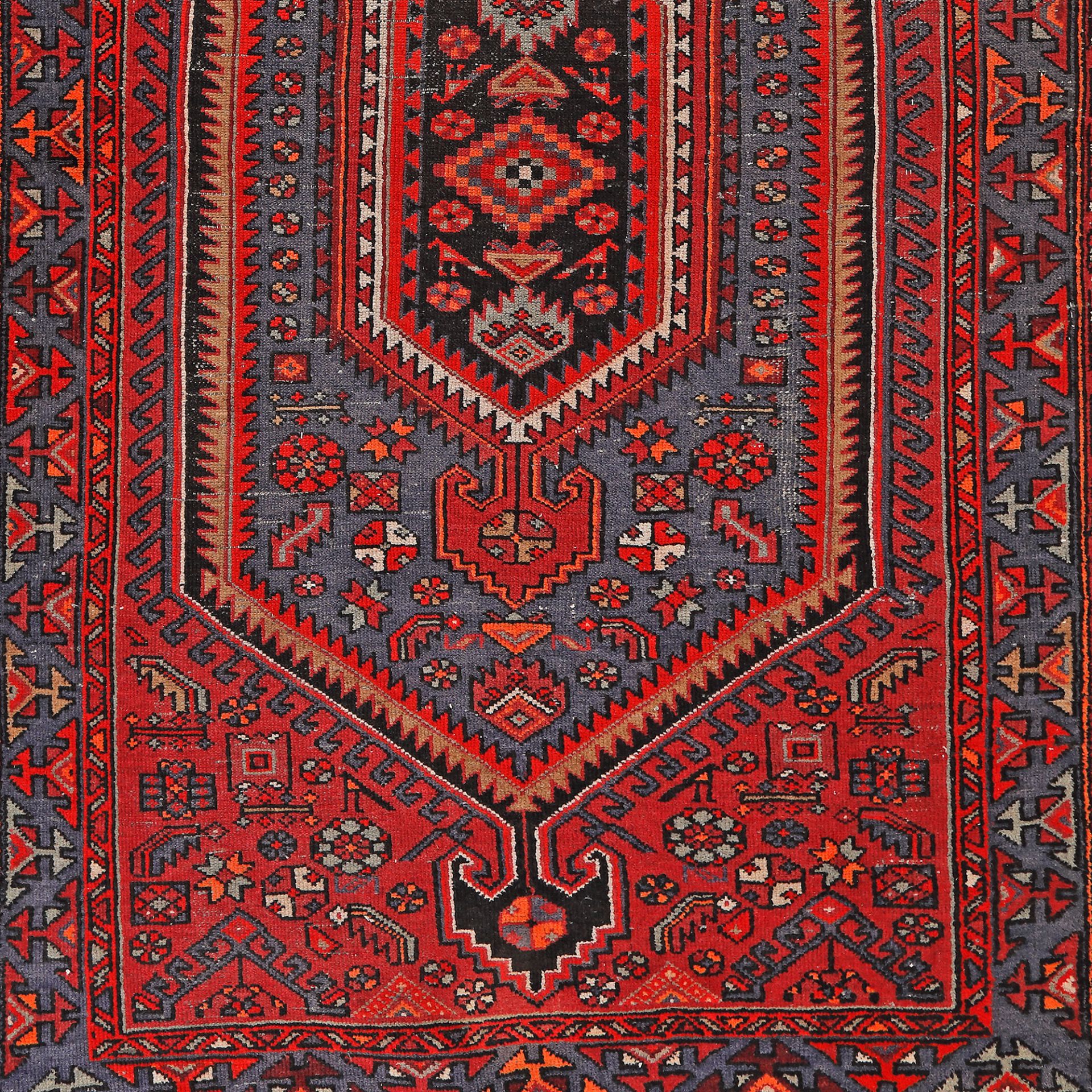 Hamadan wool rug, decorated with stylized tribal motifs, Iran, signed - Image 2 of 2