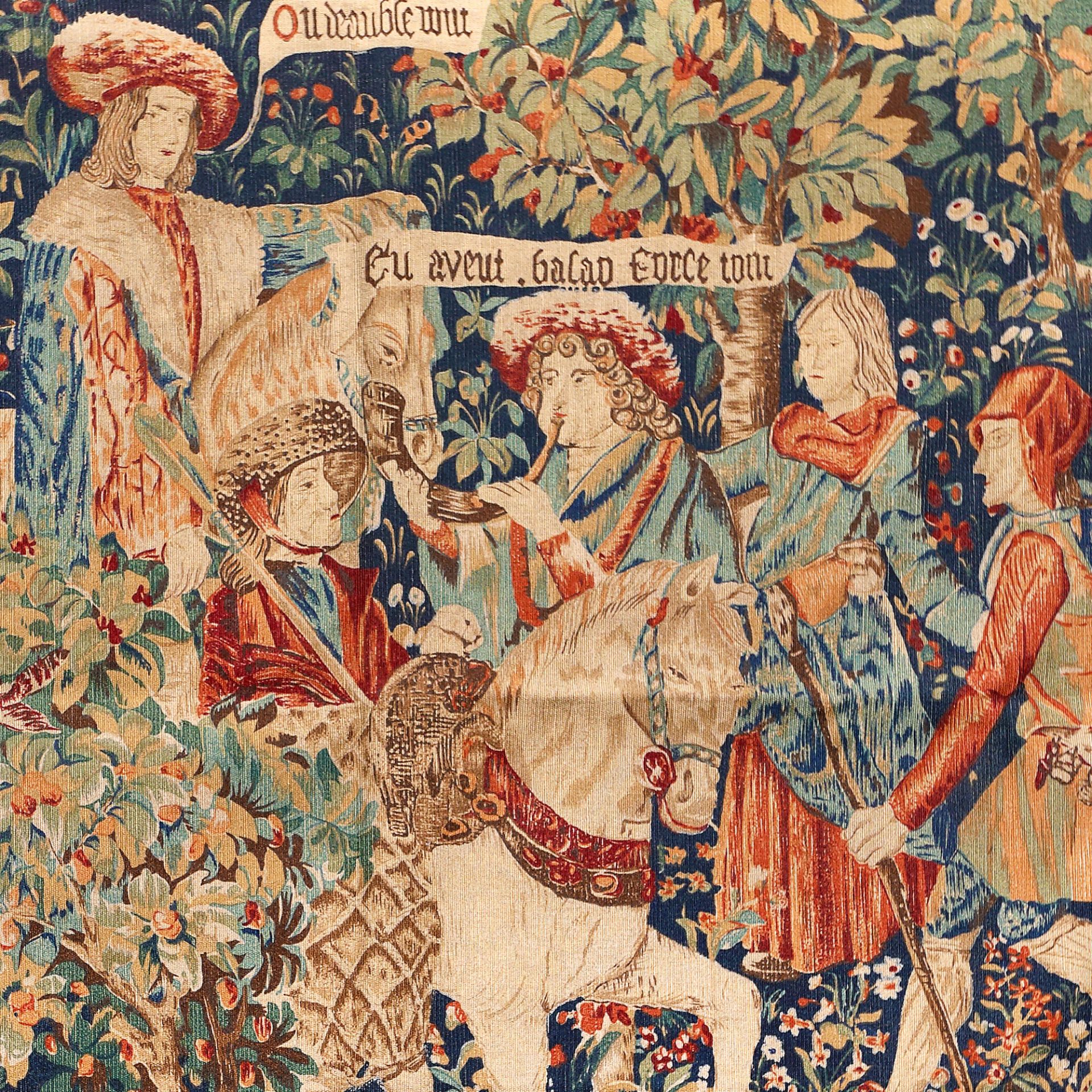 Wool tapestry, illustrating the hunt, Netherlands, 18th century - Image 2 of 3