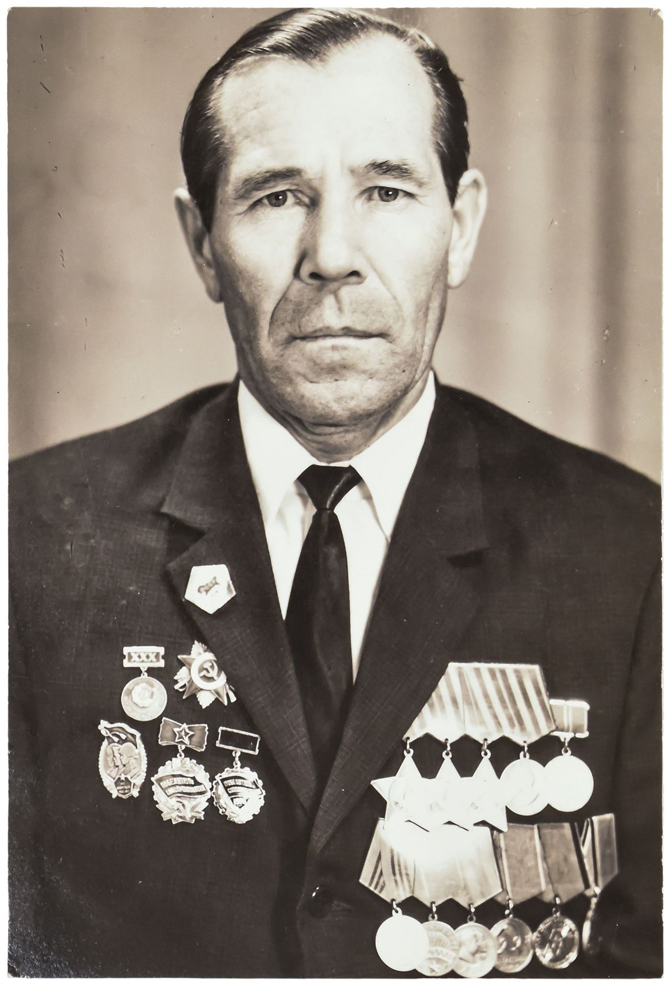 Portrait of Slava Georgy Basyrov. Photograph. 1970s. 9x6 cm.