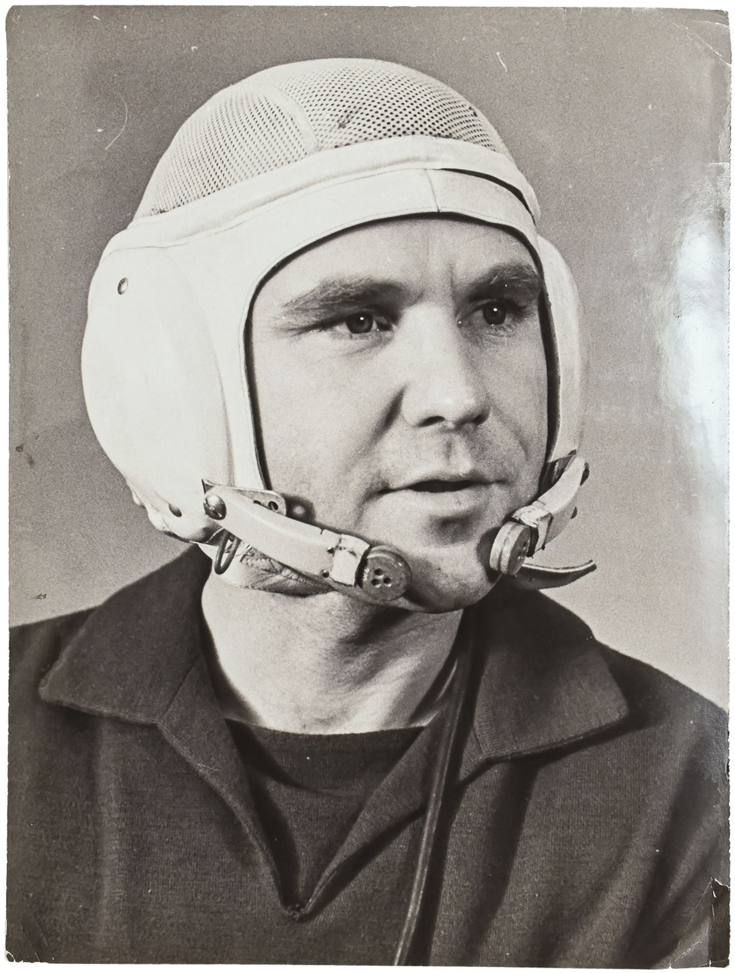 Cheredintsev, V. Vladimir Shatalov, Soviet cosmonaut. Press photo. 1969. 24x18 cm.