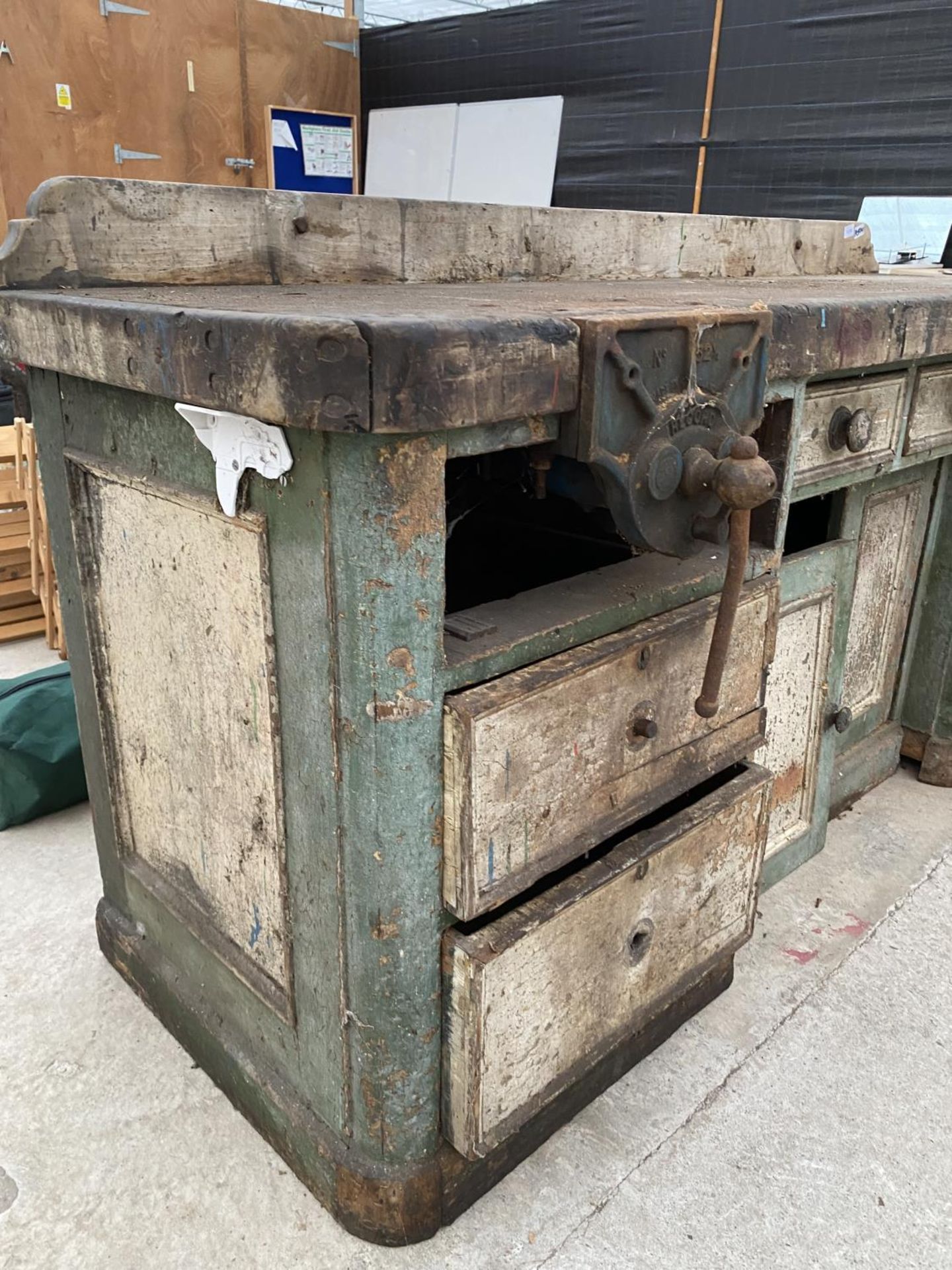 A LARGE VINTAGE WORK BENCH ENCLOSING SIX DRAWERS AND A LOWER CUPBOARD TO ALSO INCLUDE A RECORD BENCH - Image 5 of 6