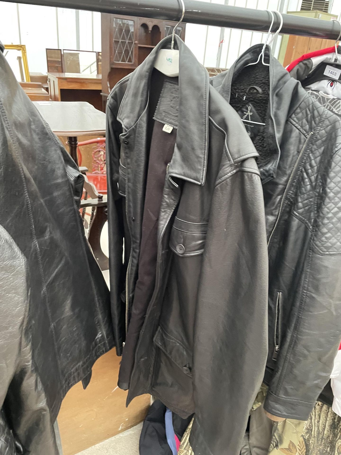 THREE VARIOUS LEATHER JACKETS - Image 5 of 6